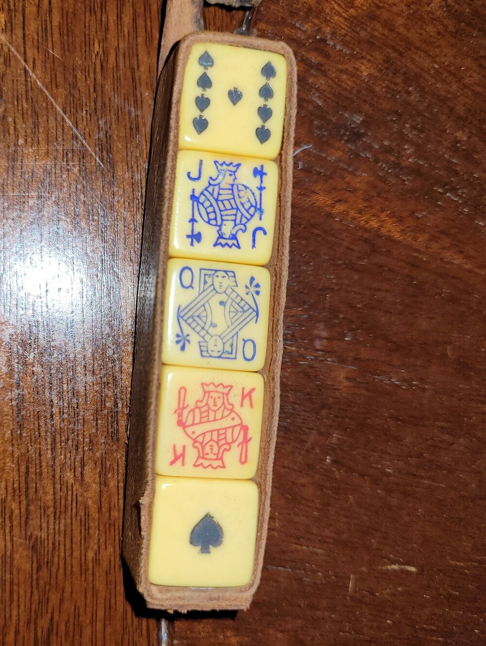 Bakelite Poker Dice From 1920's-1950's In Original Case.